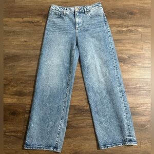 Express Relaxed Straight Leg Ankle Jeans- size 2